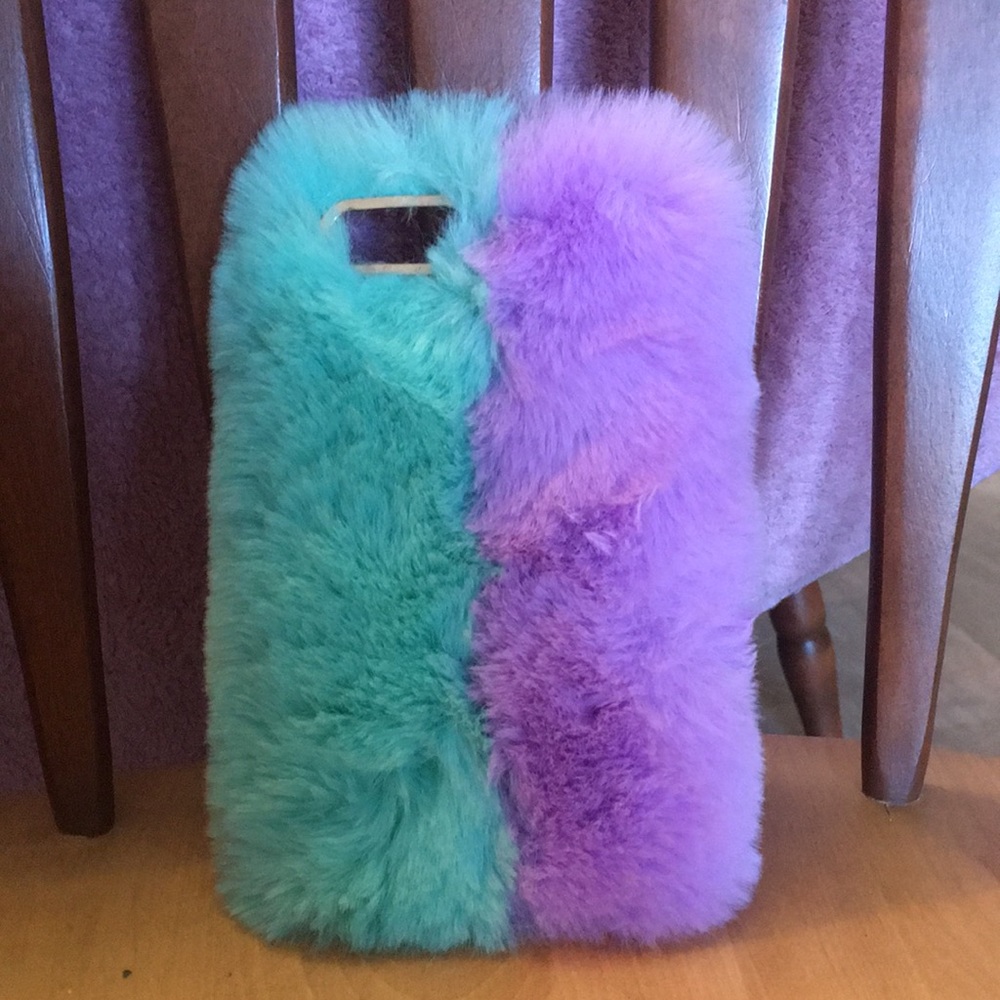 iPhone 7 furry case